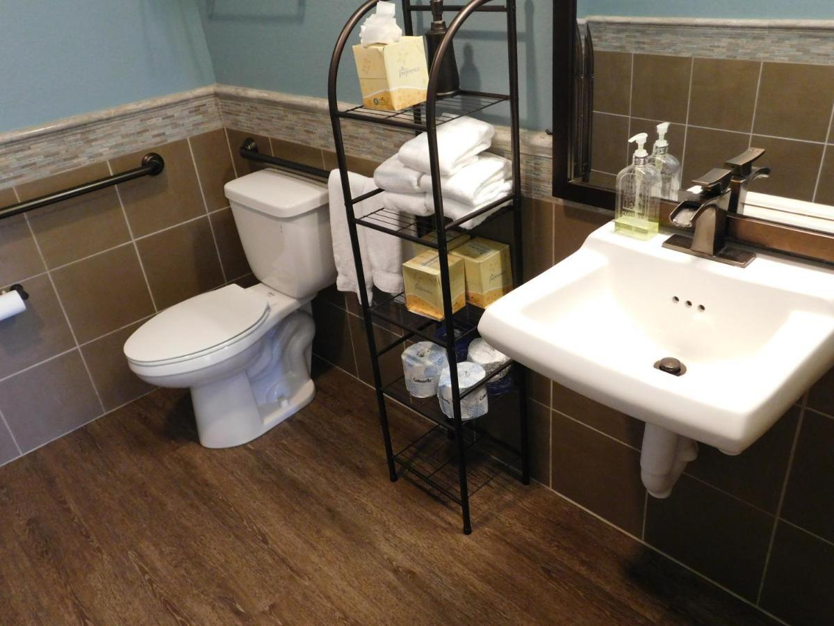 Wave Street Inn Monterey Bilik gambar